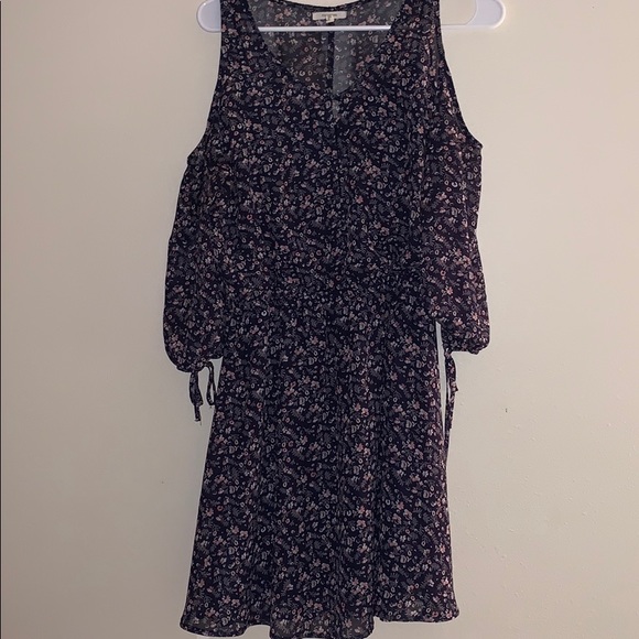 Floral open shoulder Maurices dress - Picture 6 of 7